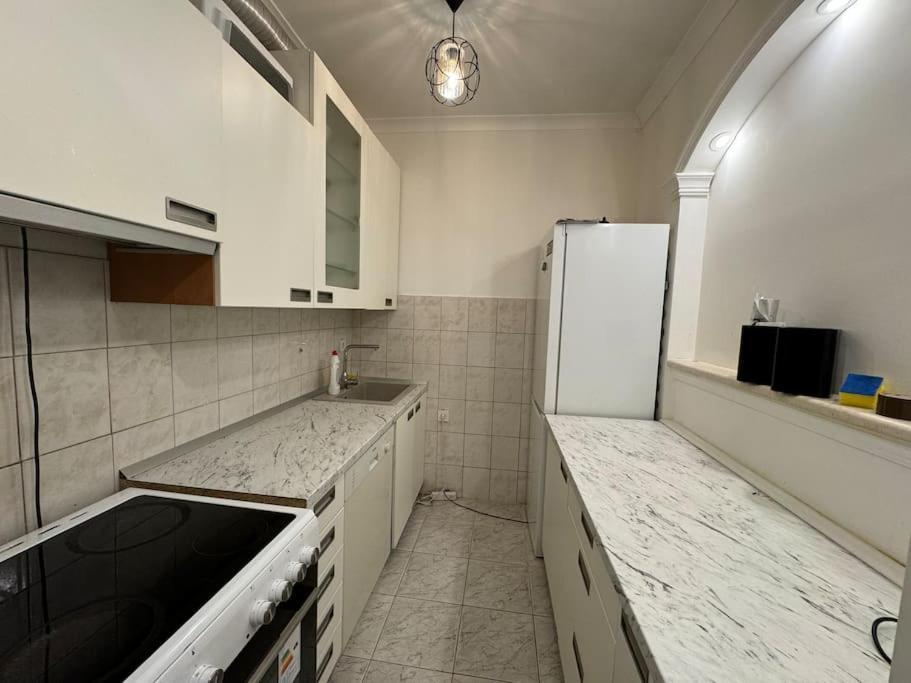 Appartement Long Royal à Podgorica Extérieur photo